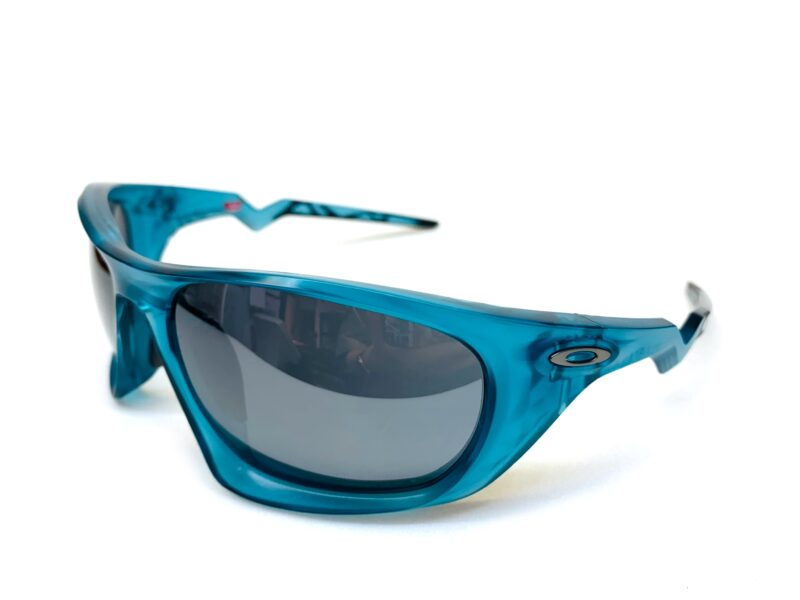 oo9431-0860Matte transparent arctic surf